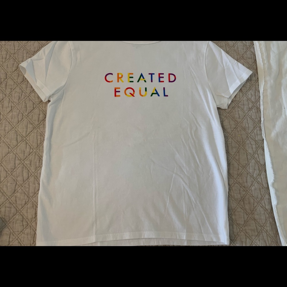 BANANA REPUBLIC KIDS unisex tee, Created equal